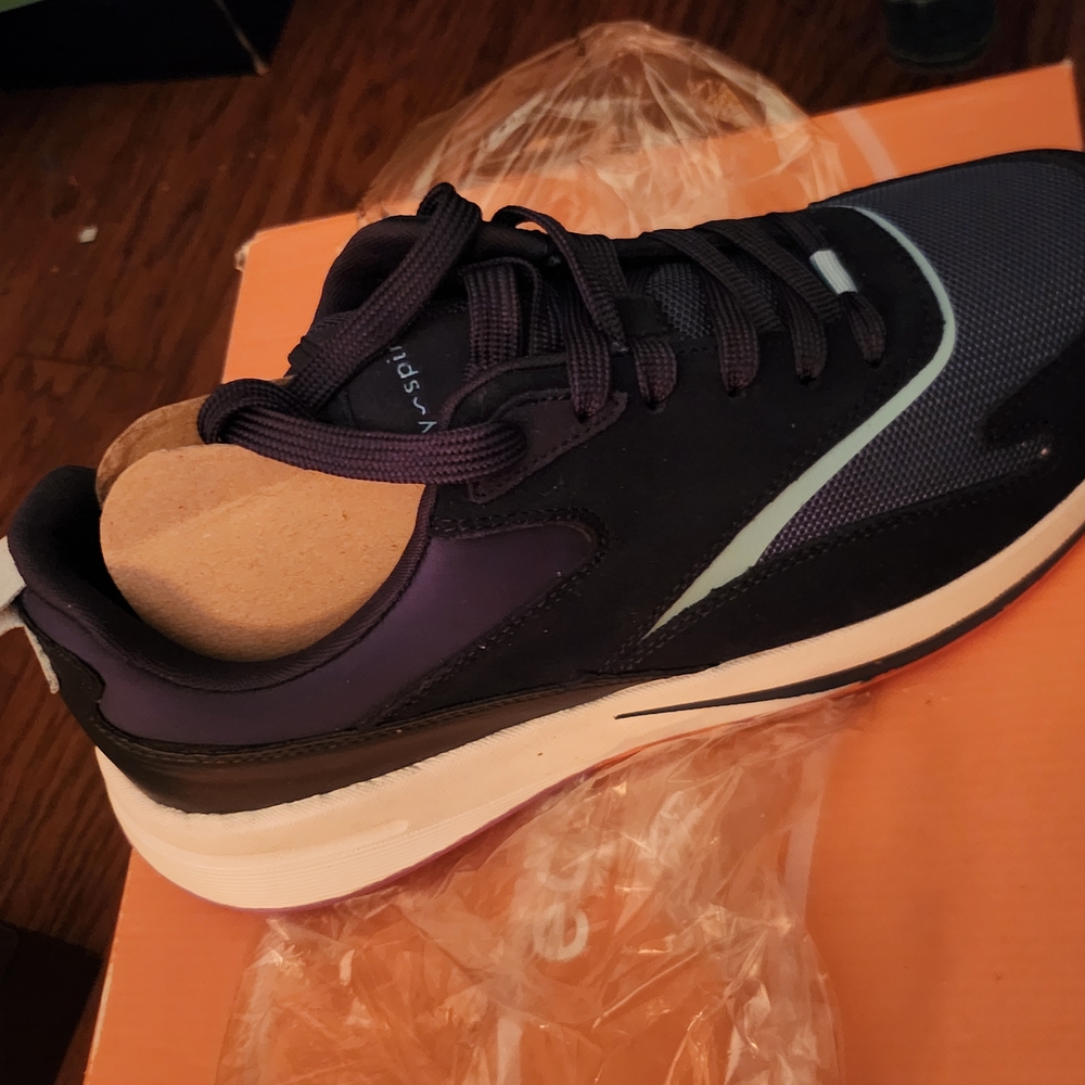 Women's Sneakers